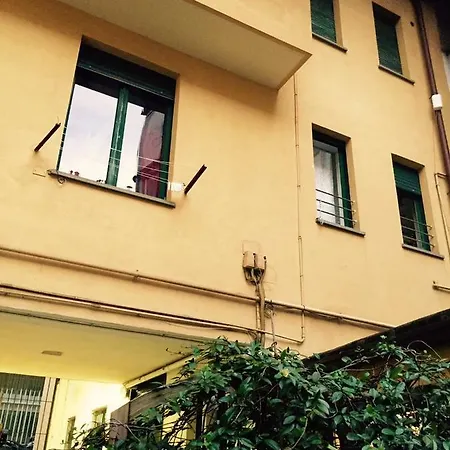 Joy House -Central City Near Metro Arco Della Pace Brera-Entire Apartment Perfect For Work & Play, Nightlife With Ac & Fast Wifi Welcome To The Cool Joy House!-3